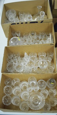Lot 251 - Glassware