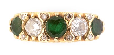 Lot 157 - Emerald and diamond ring