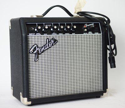 Lot 790 - Fender Frontman practice amp