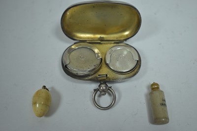 Lot 78 - Sovereign case and miniature items