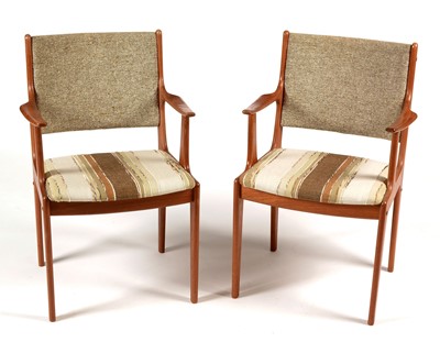 Lot 1253 - 2 Danish Carver chairs