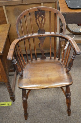 Lot 470 - 19th Century ash and elm Windsor chair