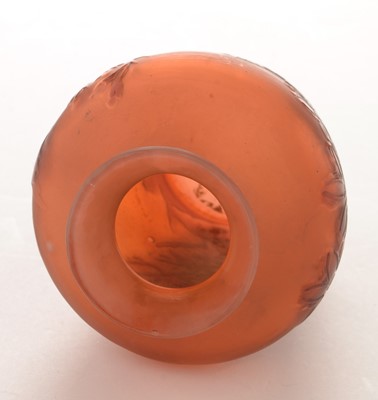 Lot 521 - Small Galle cameo glass vase