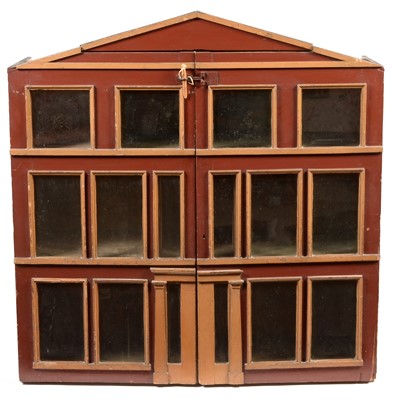 Lot 707 - Large early 20th Century dolls house