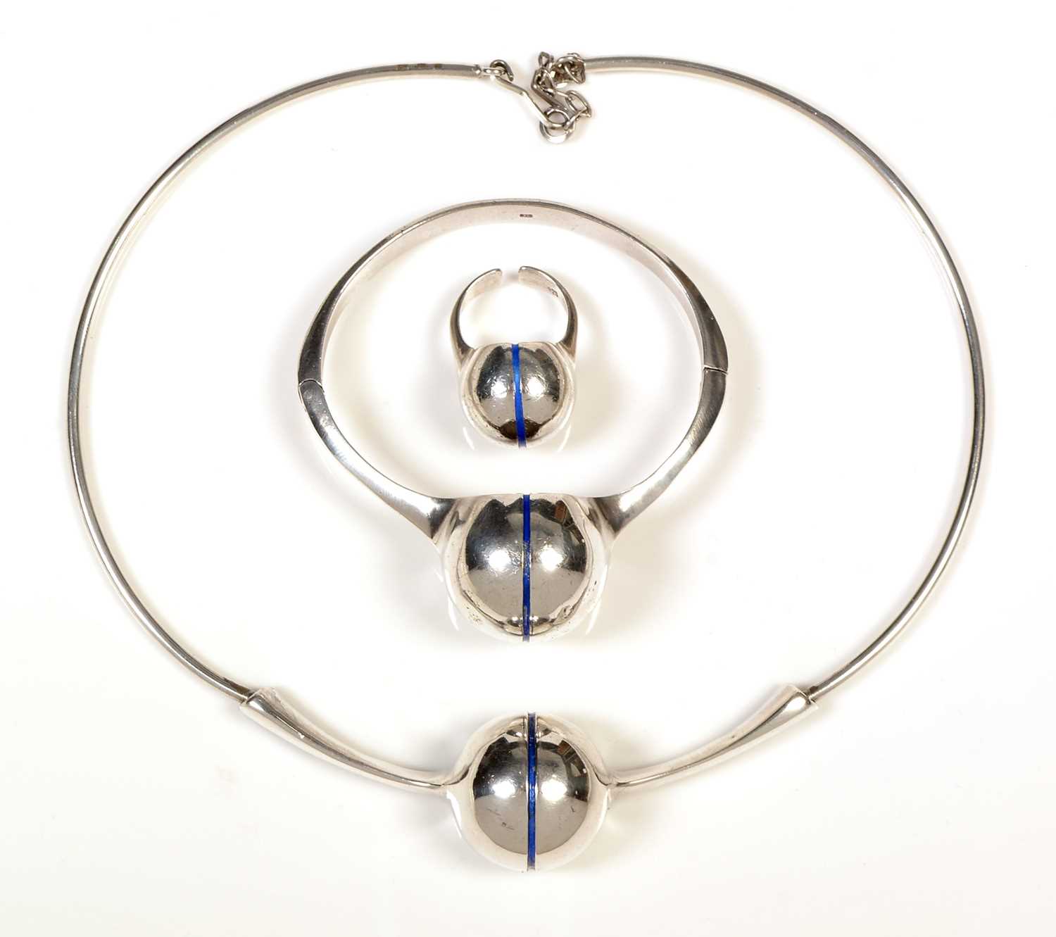 Lot 1148 - Suite of silver jewellery
