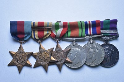 Lot 300 - Second World War and Palestine medals