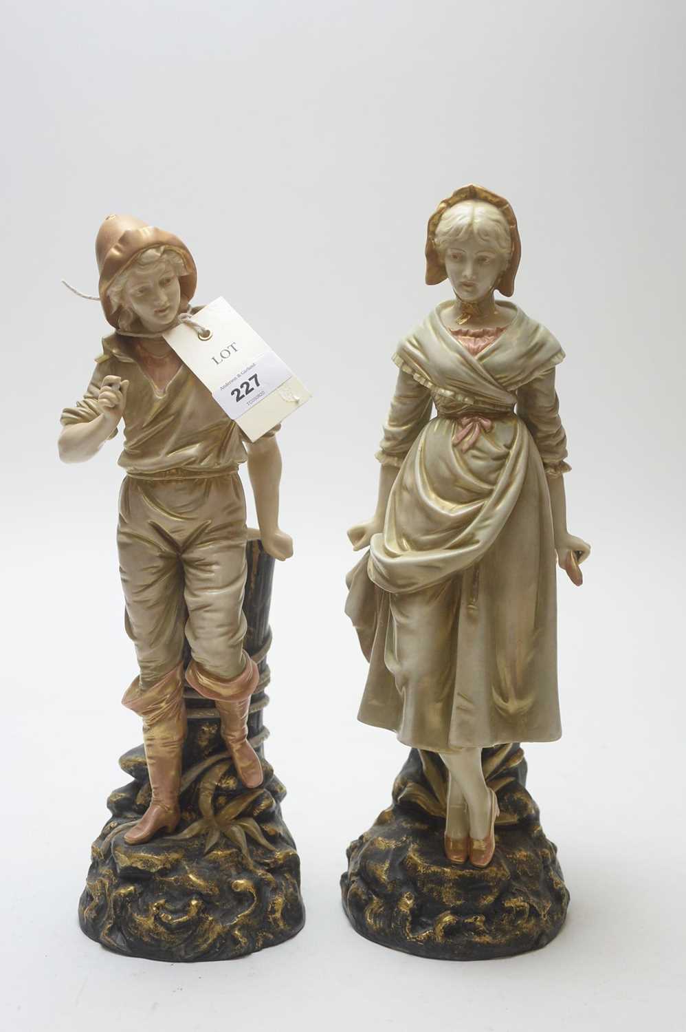 Lot 227 - Rudolstadt figurines