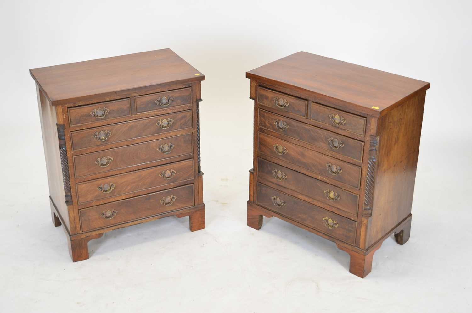 Lot 925 - Pair of George III style chests of drawers