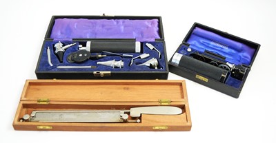 Lot 821 - Vintage medical equipment.