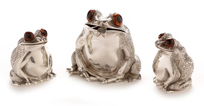 Lot 264 - A set of tree frog pattern condiments by William Comyns & Co