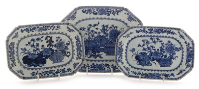 Lot 453 - Three Chinese export plates