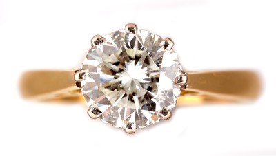 Lot 172 - A solitaire diamond ring