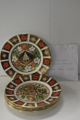 Lot 524 - Royal Crown Derby Imari plates