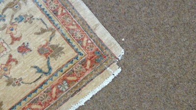 Lot 884 - Tabriz carpet