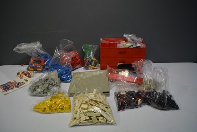 Lot 1224 - Box of miscellaneous lego c1970's.