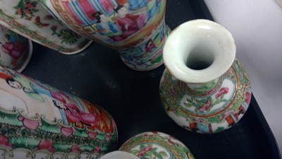 Lot 449 - Cantonese vases