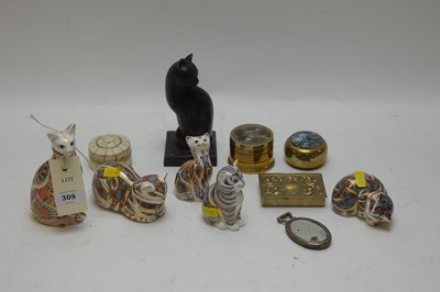 Lot 309 - Paperweights and other items
