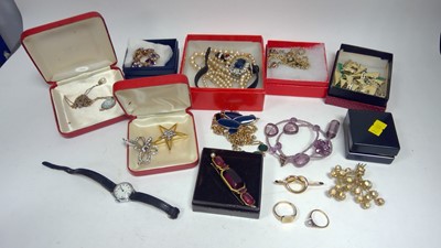 Lot 394 - Two rings and other costume jewellery