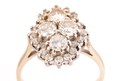 Lot 87 - Diamond dress ring