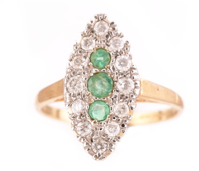 Lot 107 - Emerald and diamond ring