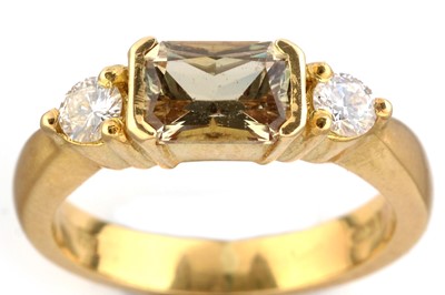 Lot 120 - A Zultanite and diamond ring