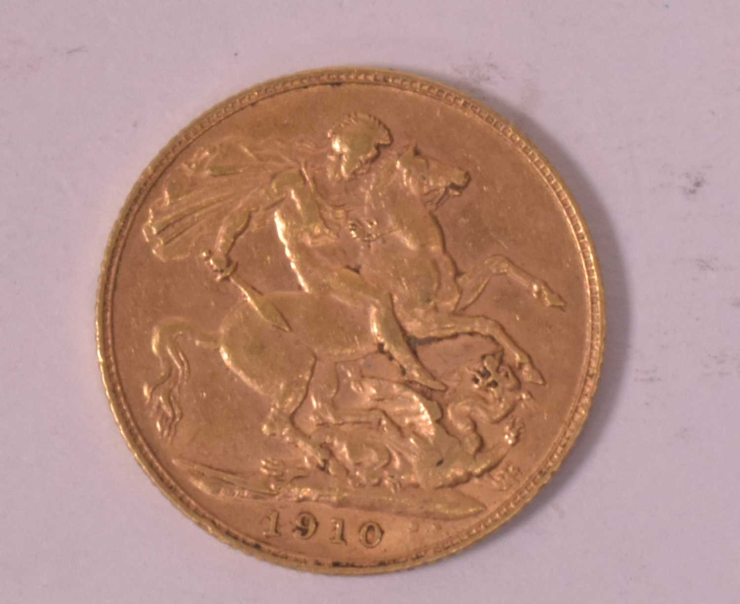 Lot 2 - Gold sovereign