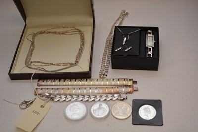 Lot 89 - Silver jewellery and other items
