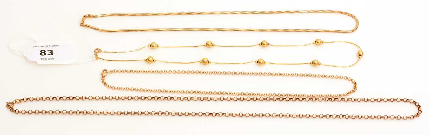 Lot 83 - A selection of 9ct yellow gold necklaces