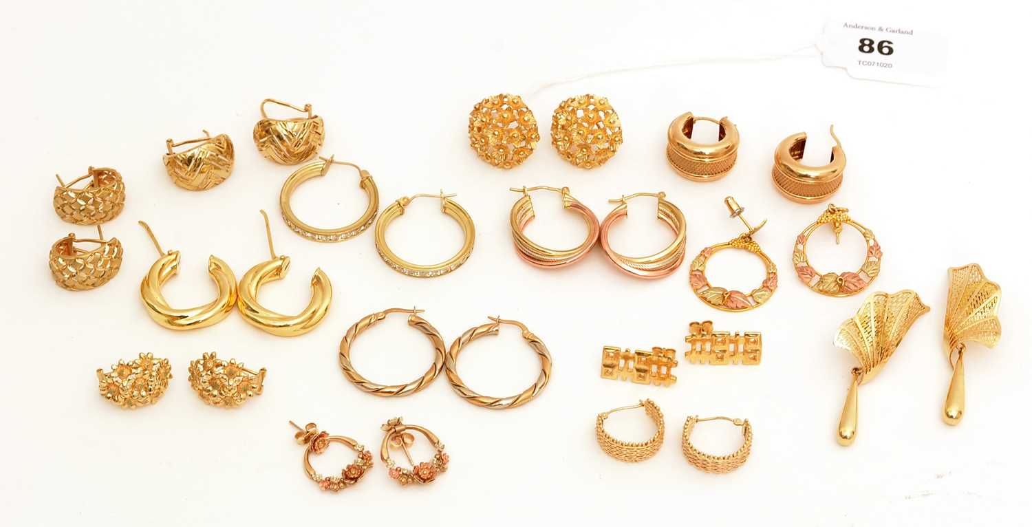 Lot 86 - A large selection of 9ct gold earrings