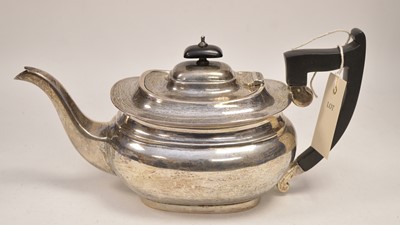 Lot 10 - Silver teapot
