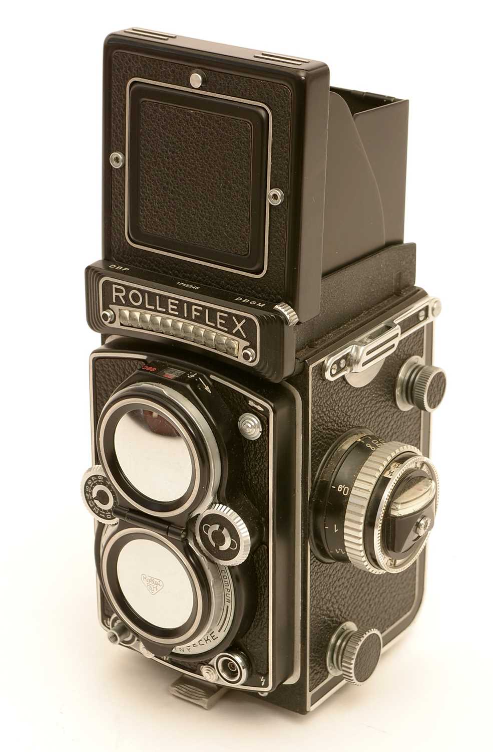 Rotoflex Camera Lot 944 - A Rolleiflex camera.