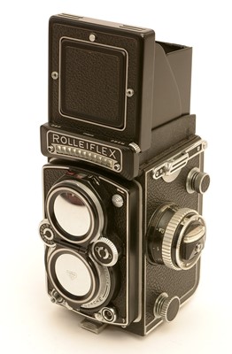 Lot 944 - A Rolleiflex camera.