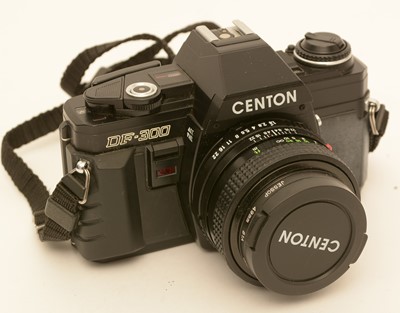 Lot 940 - A Centon camera and accessories.