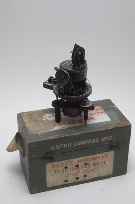 Lot 1083 - WWII Astro Compass MKII