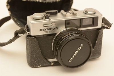 Lot 879 - An Olympus 35 RD camera.