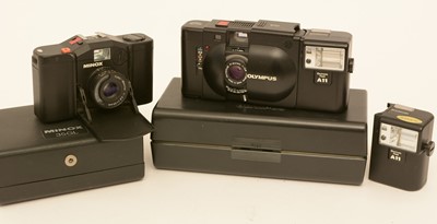 Lot 880 - Two cameras.