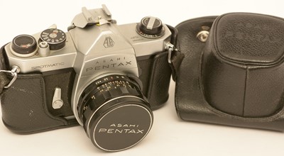 Lot 855 - A Pentax Spotmatic camera.