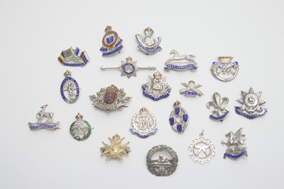 Lot 1025 - Sweetheart brooches