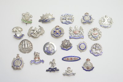 Lot 1026 - Sweetheart brooches