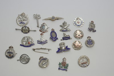 Lot 1027 - Sweetheart brooches