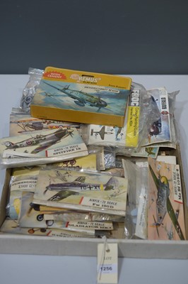 Lot 1256 - A collection of various Airfix-72 scale and other plastic aircraft kits.