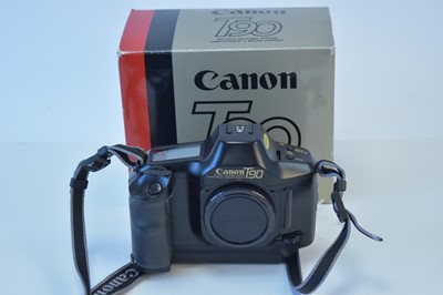 Lot 829 - A Canon camera; and spare focusing screen D.