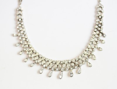 Lot 40 - A diamond fringe necklace