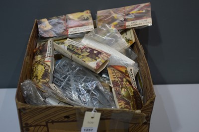 Lot 1257 - Airfix and other model kits.