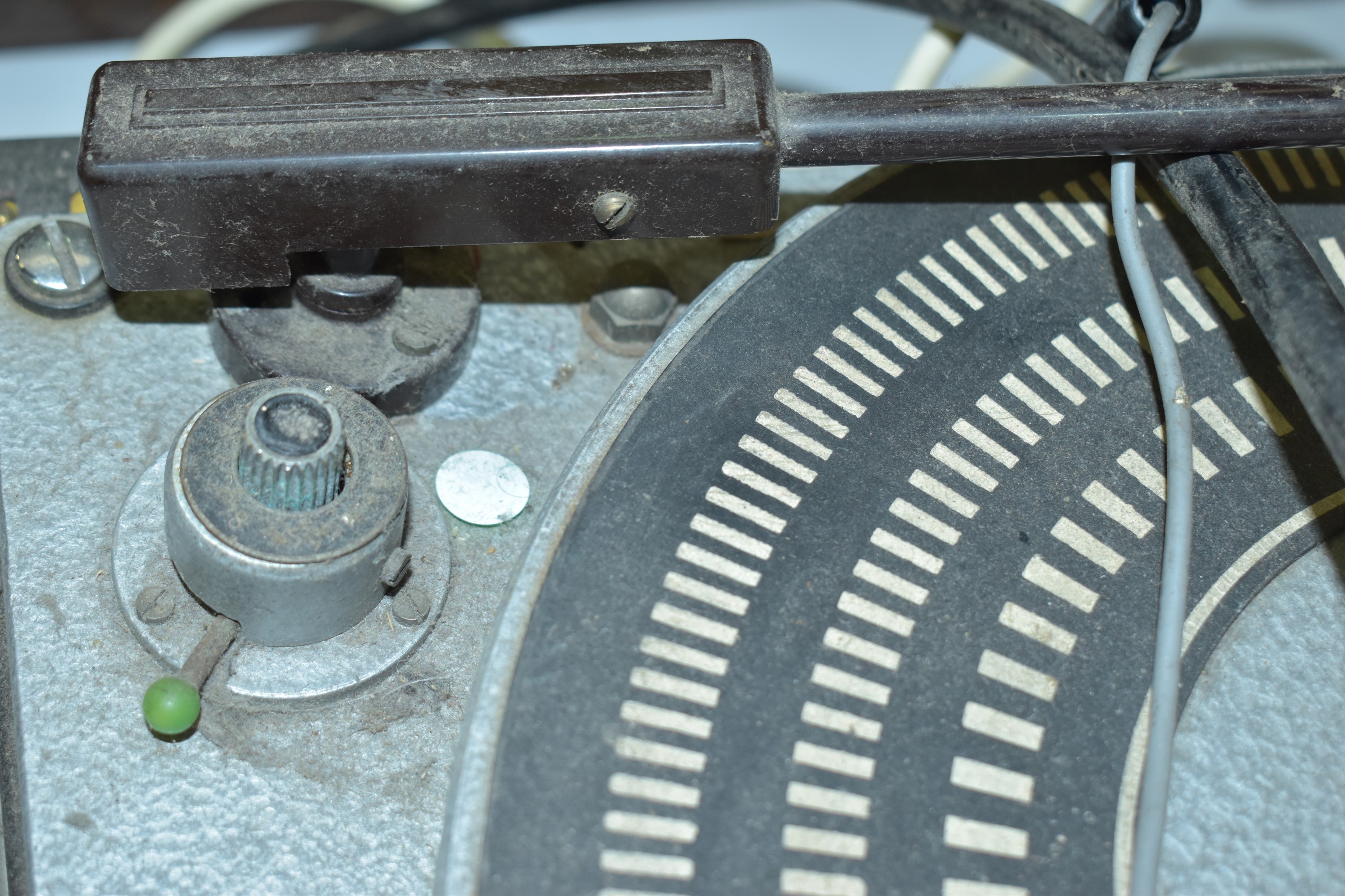 Lot 804 - Sugden Connoisseur turntable and Quad