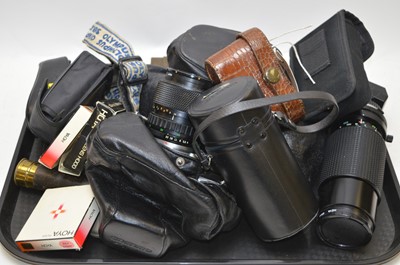 Lot 234 - A quantity of optical items and cameras.
