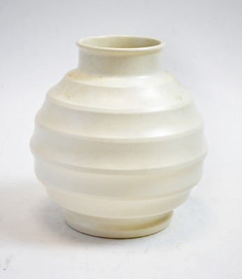 Lot 9 - Wedgwood Keith Murray vase