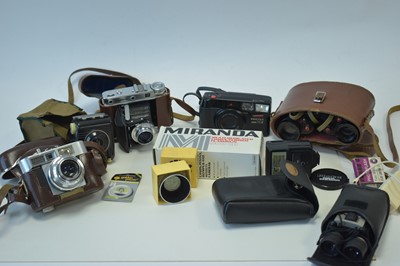 Lot 949 - Four cameras, two pairs of binoculars and other items