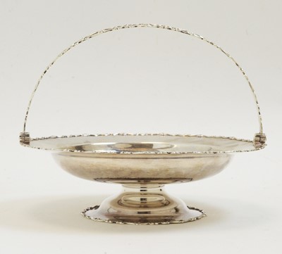 Lot 128 - A silver basket by Mappin and Webb
