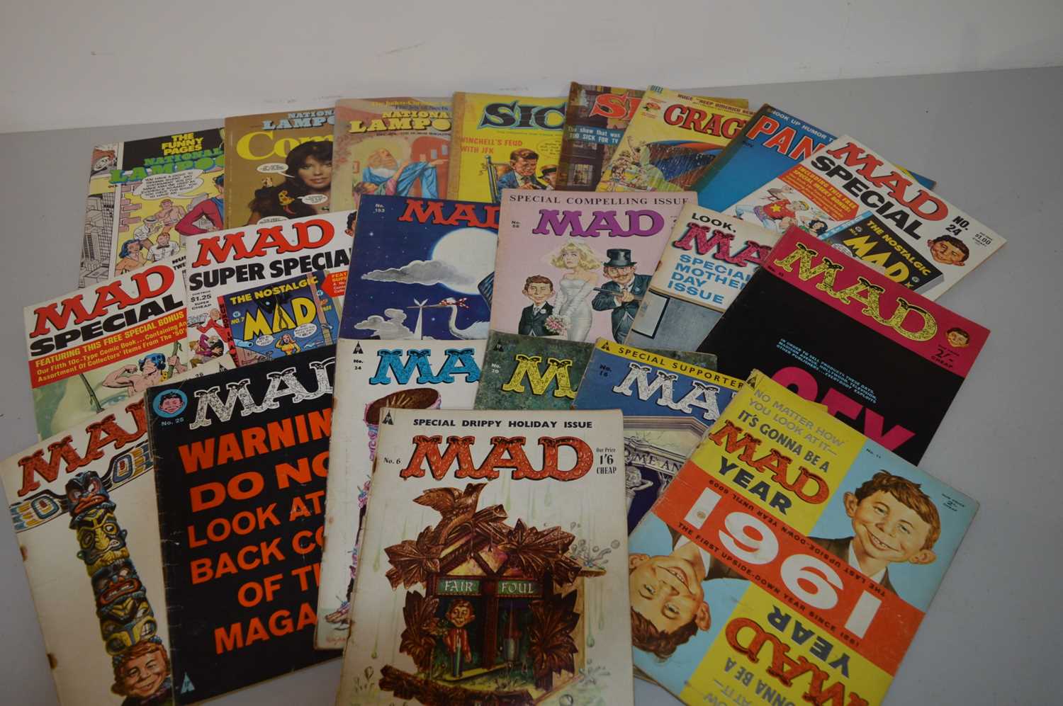 Lot 1306 - MAD Magazine; other issues, Panic; and